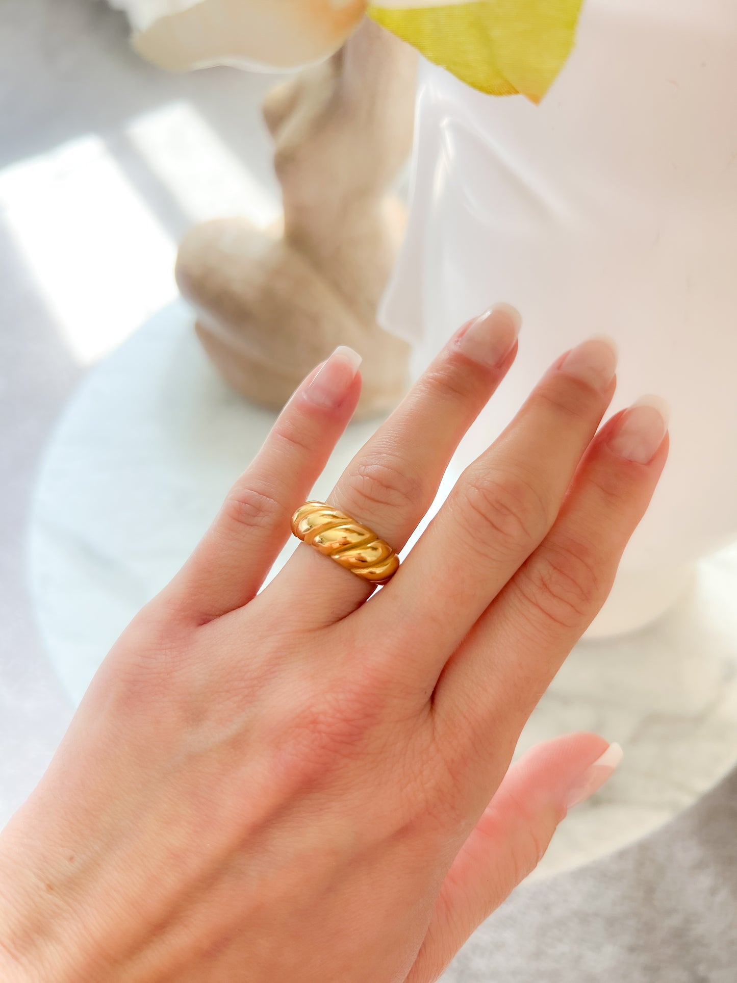Croissant Ring 💦