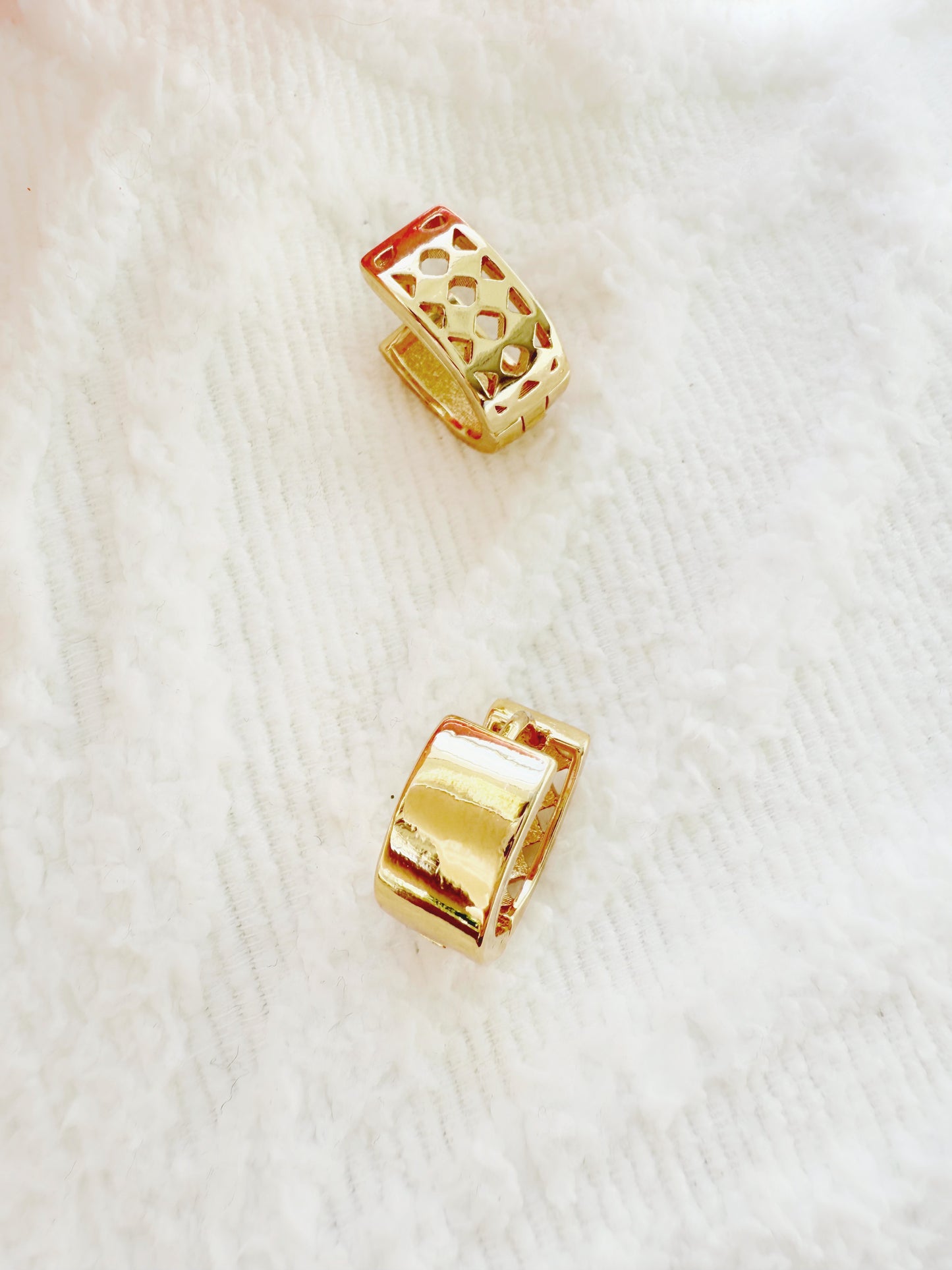 Andrea Reversible Hoops