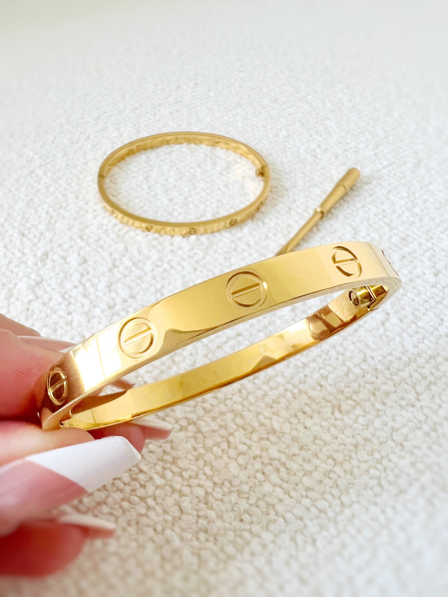 Gold Mesh Screw Bangle