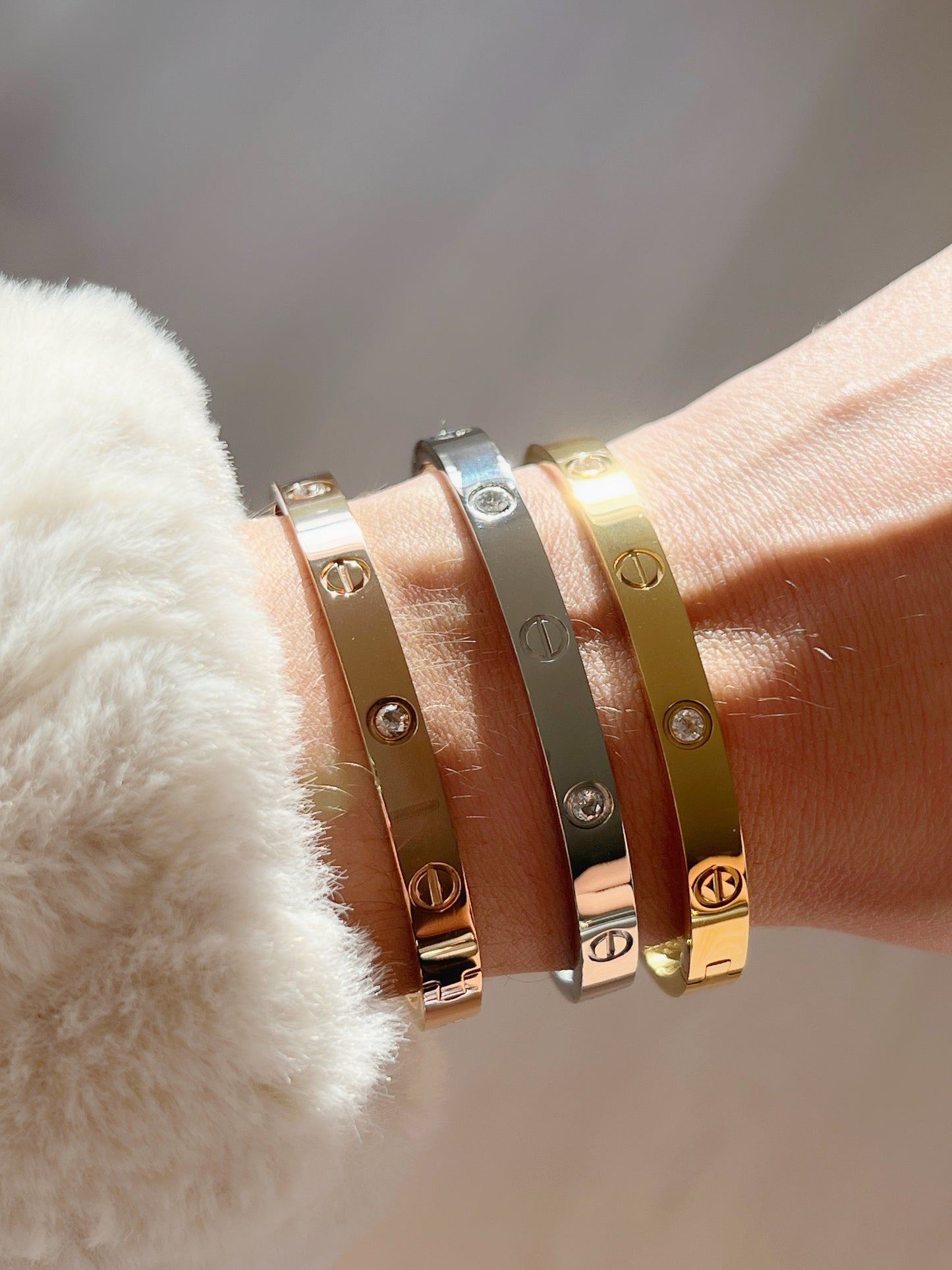 Mesh Diamonds Bangle