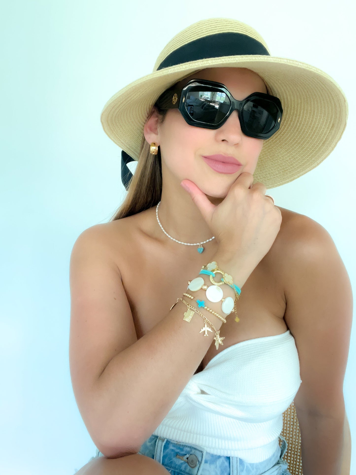 Olivia Hoops - Jewelry Maktub LLC