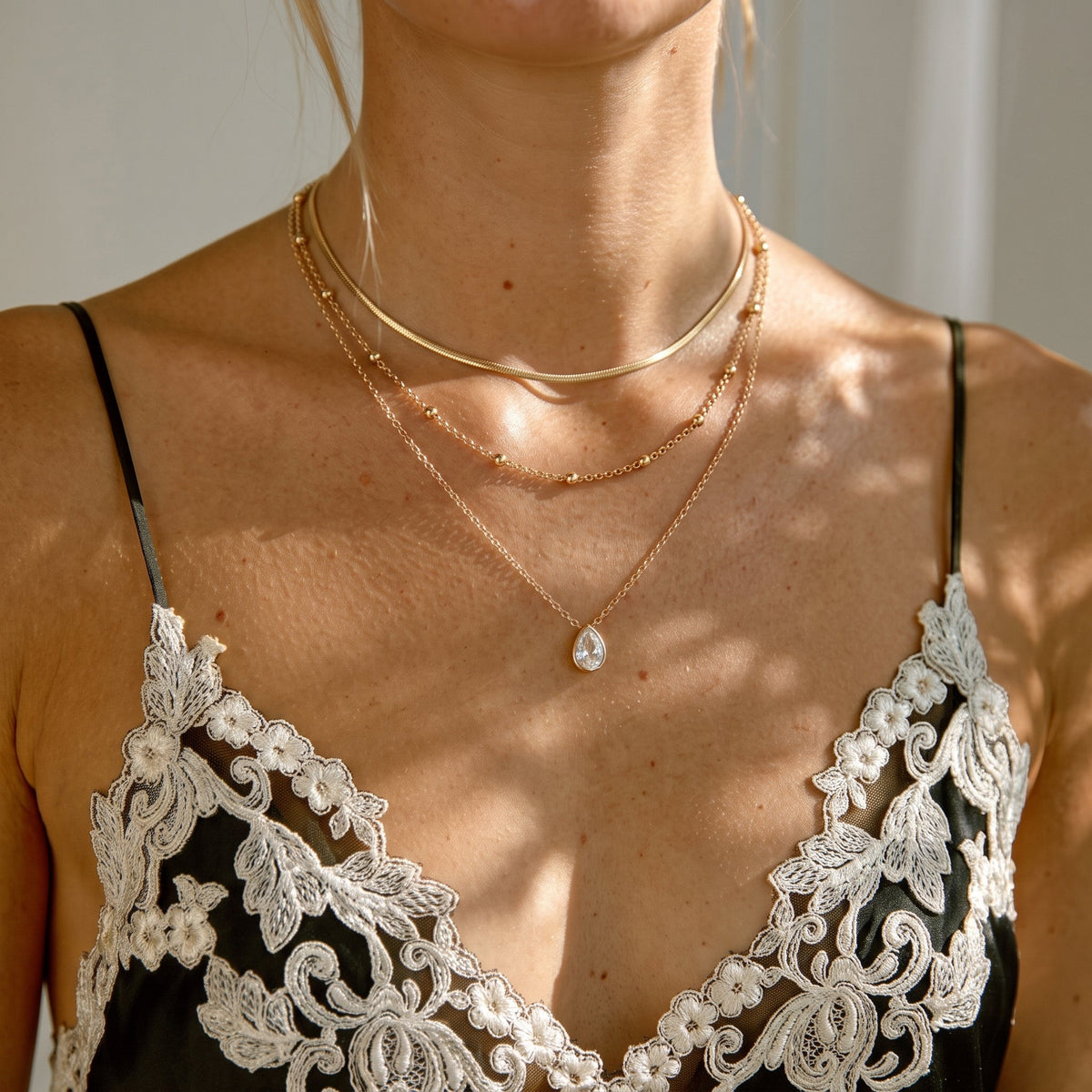 Teardrop Zircon Necklace  - Jewelry Maktub LLC