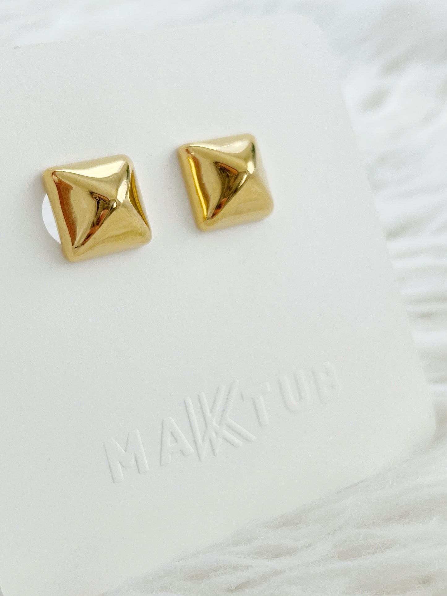 Pyramid Earring