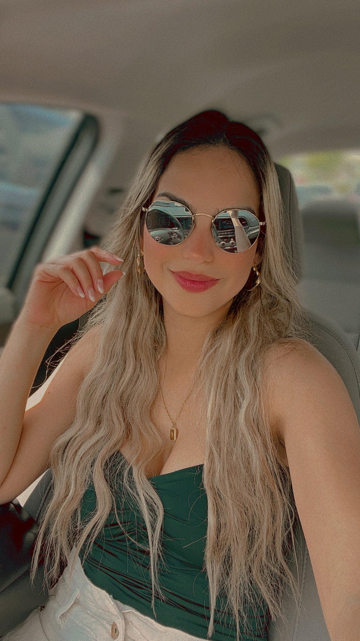 Lola Hoops
