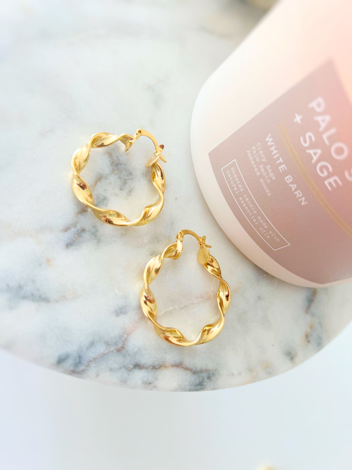 Lola Hoops