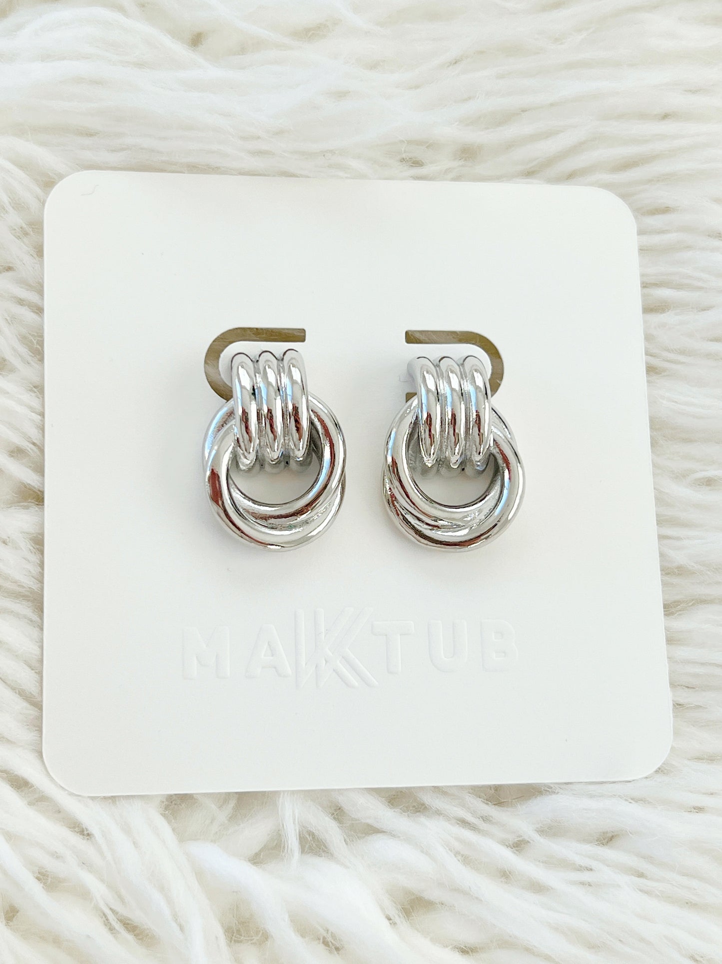 Vintage knot Studs