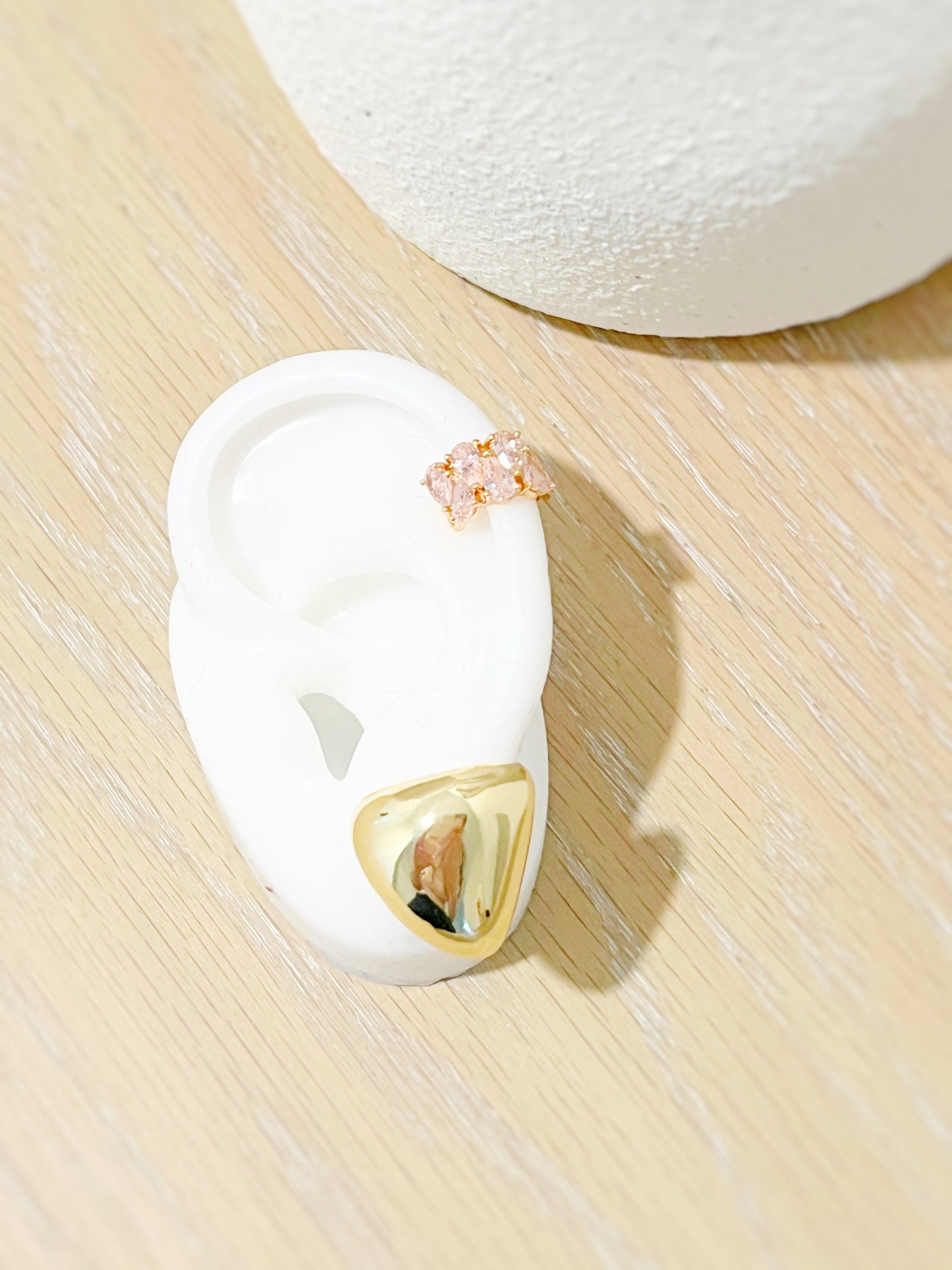 Zeze Ear Cuff