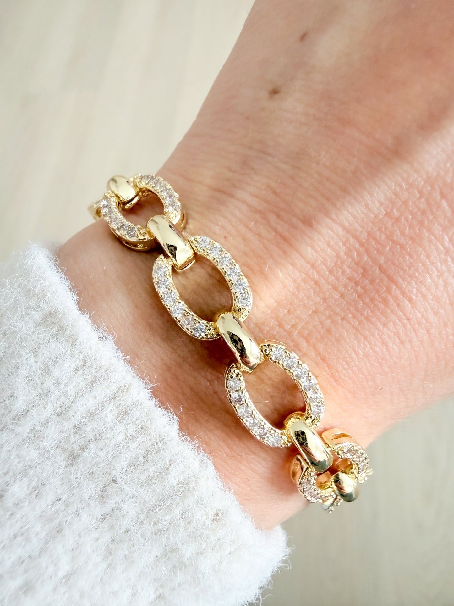 Pavé Oval Link Bracelet
