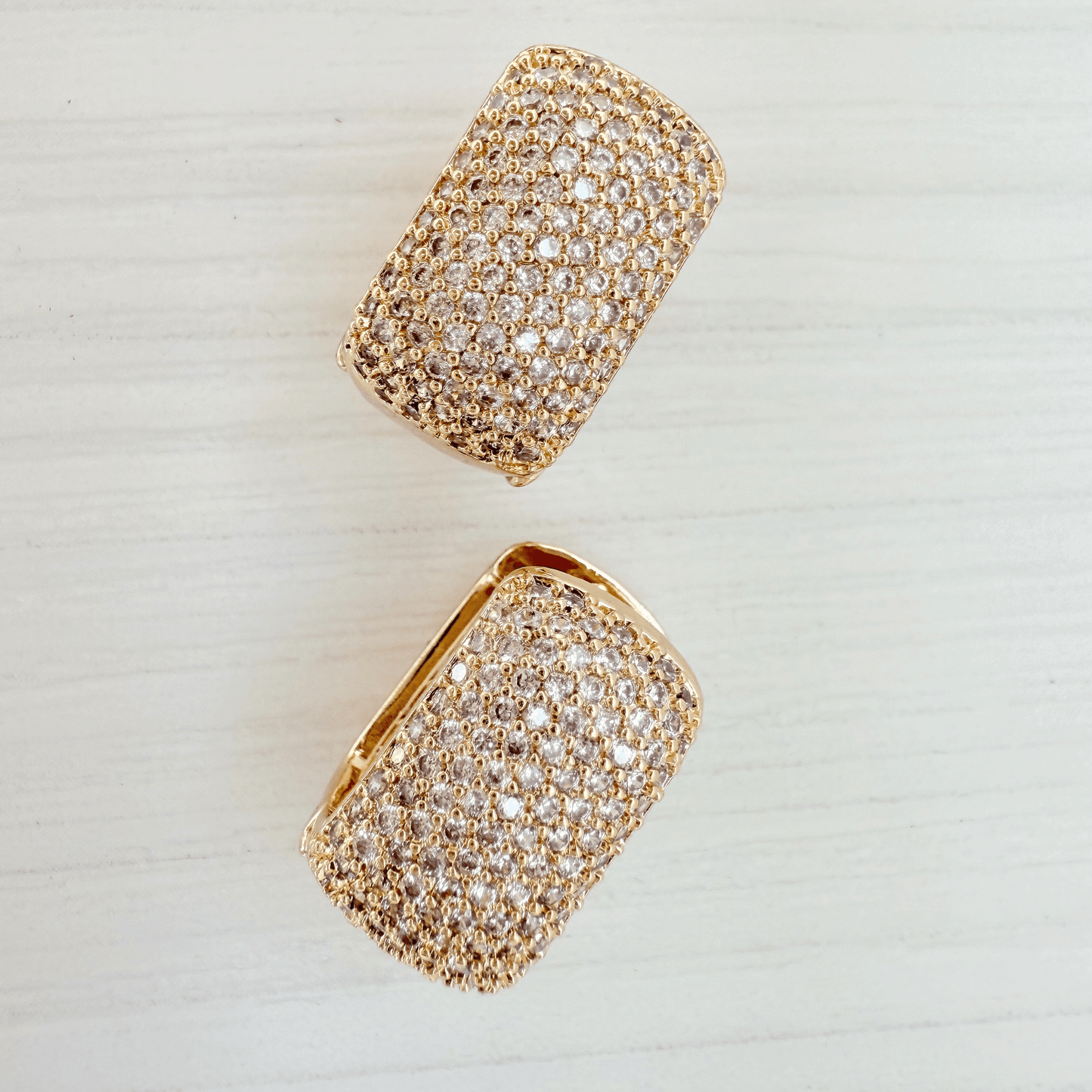 Camila Hoops - Jewelry Maktub LLC