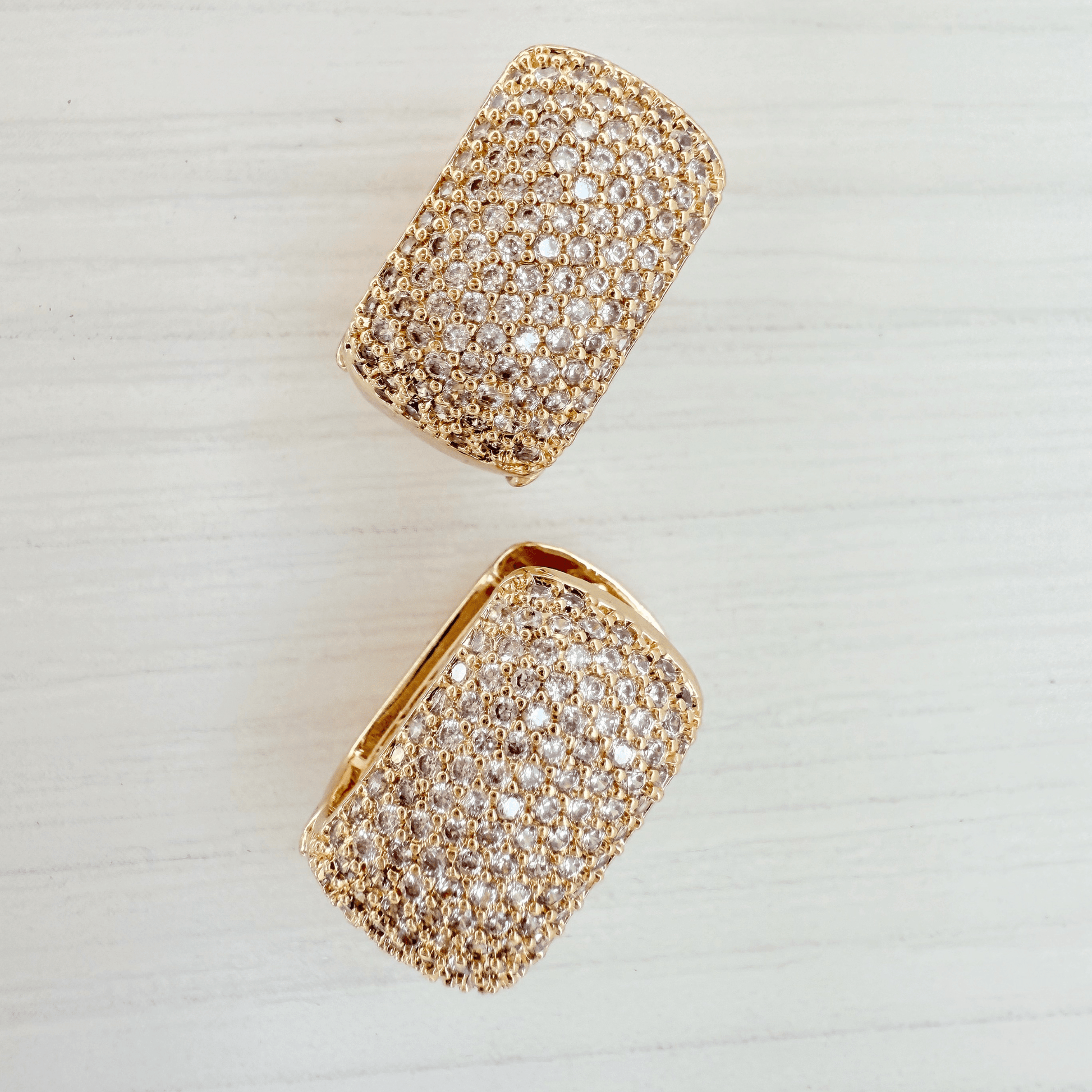 Camila Hoops - Jewelry Maktub LLC