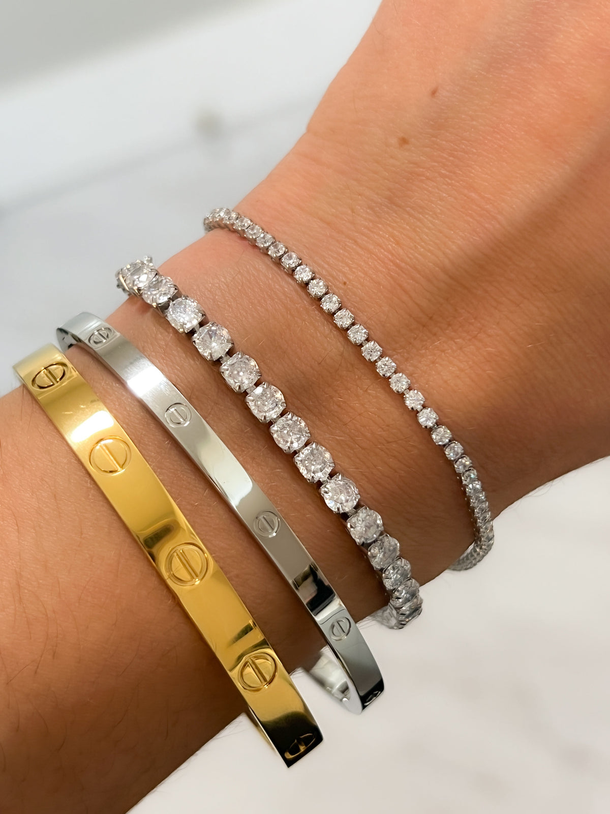 Classic Tennis Bracelt - Jewelry Maktub LLC