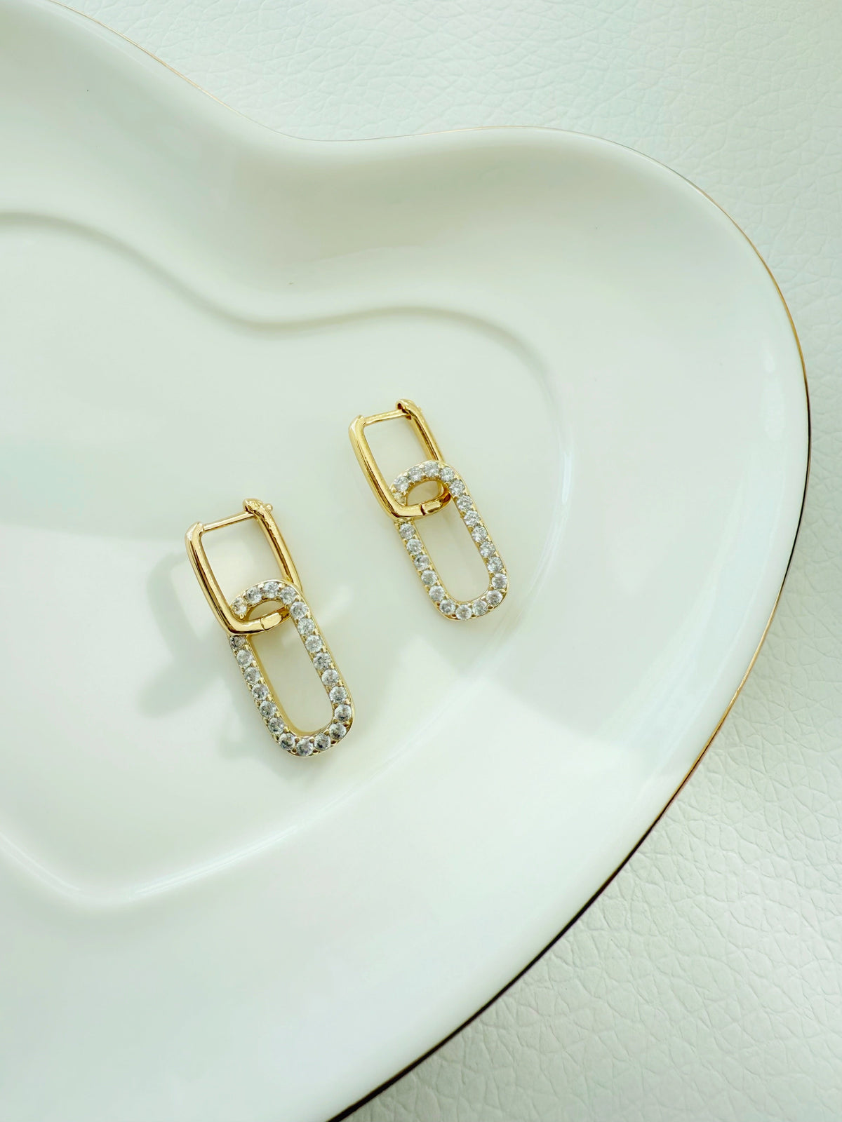 Claudia Hoops - Jewelry Maktub LLC