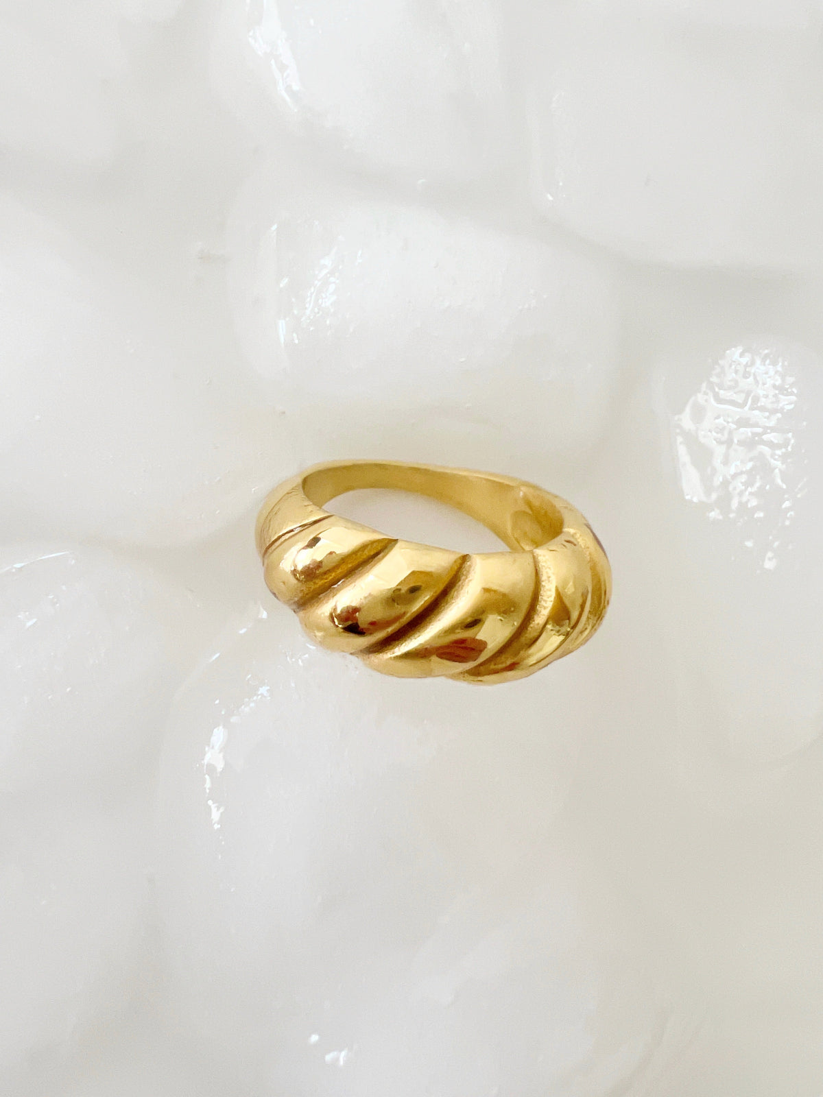 Croissant Ring 💦 - Jewelry Maktub LLC