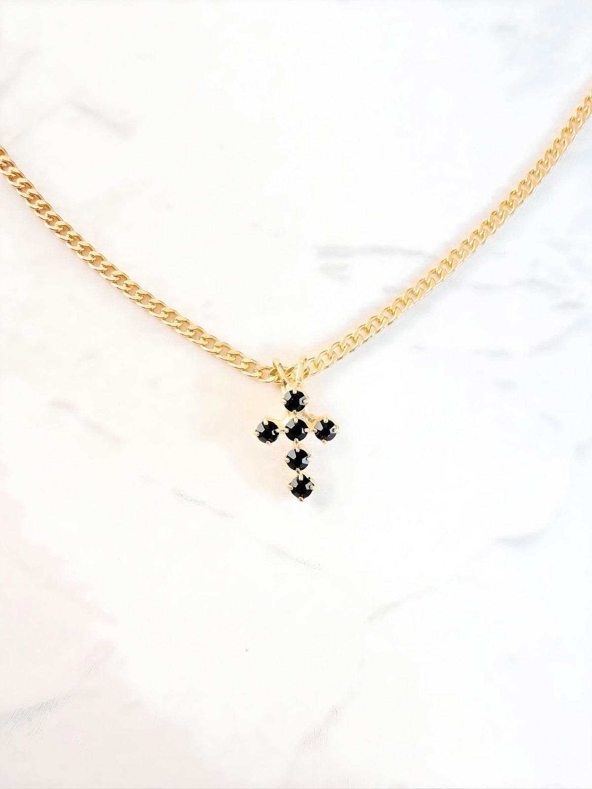 Dainty Cross - Jewelry Maktub LLC
