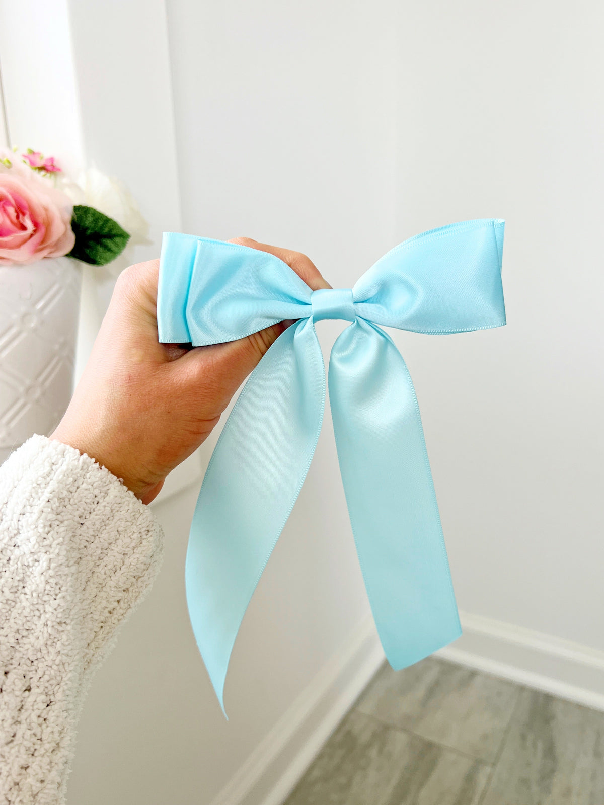 Diana Bow - Jewelry Maktub LLC