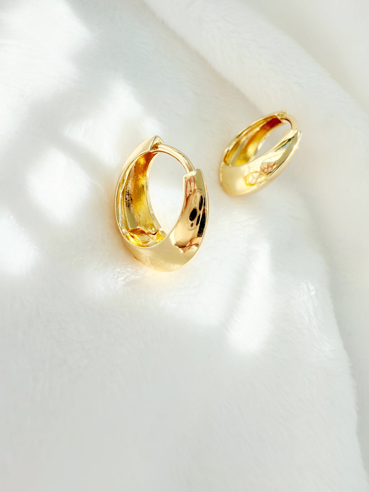 Fernanda Hoops - Jewelry Maktub LLC