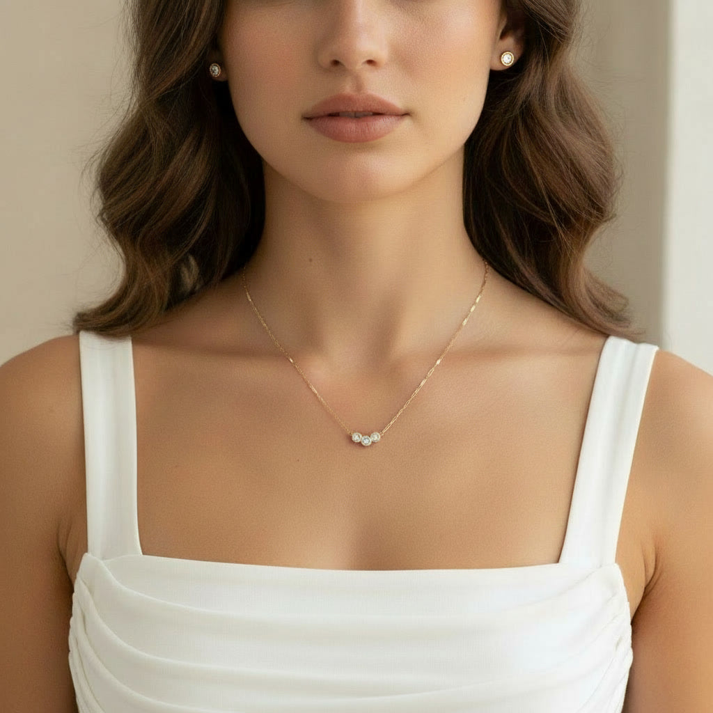 Mila Bezel Necklace