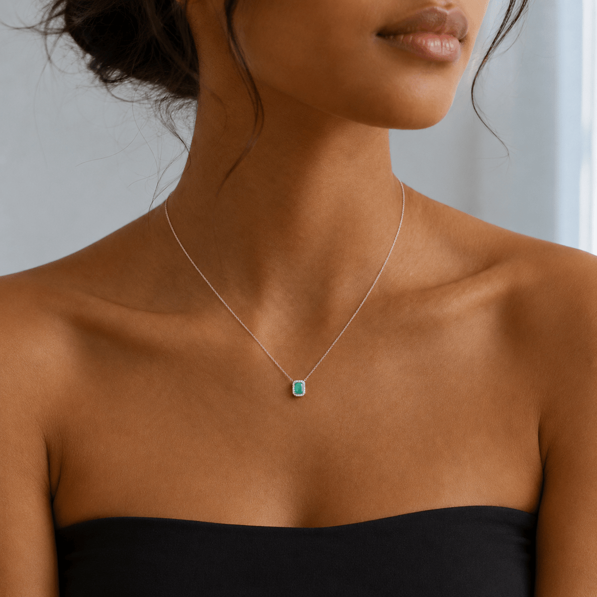 Green Halo Necklace - Jewelry Maktub LLC