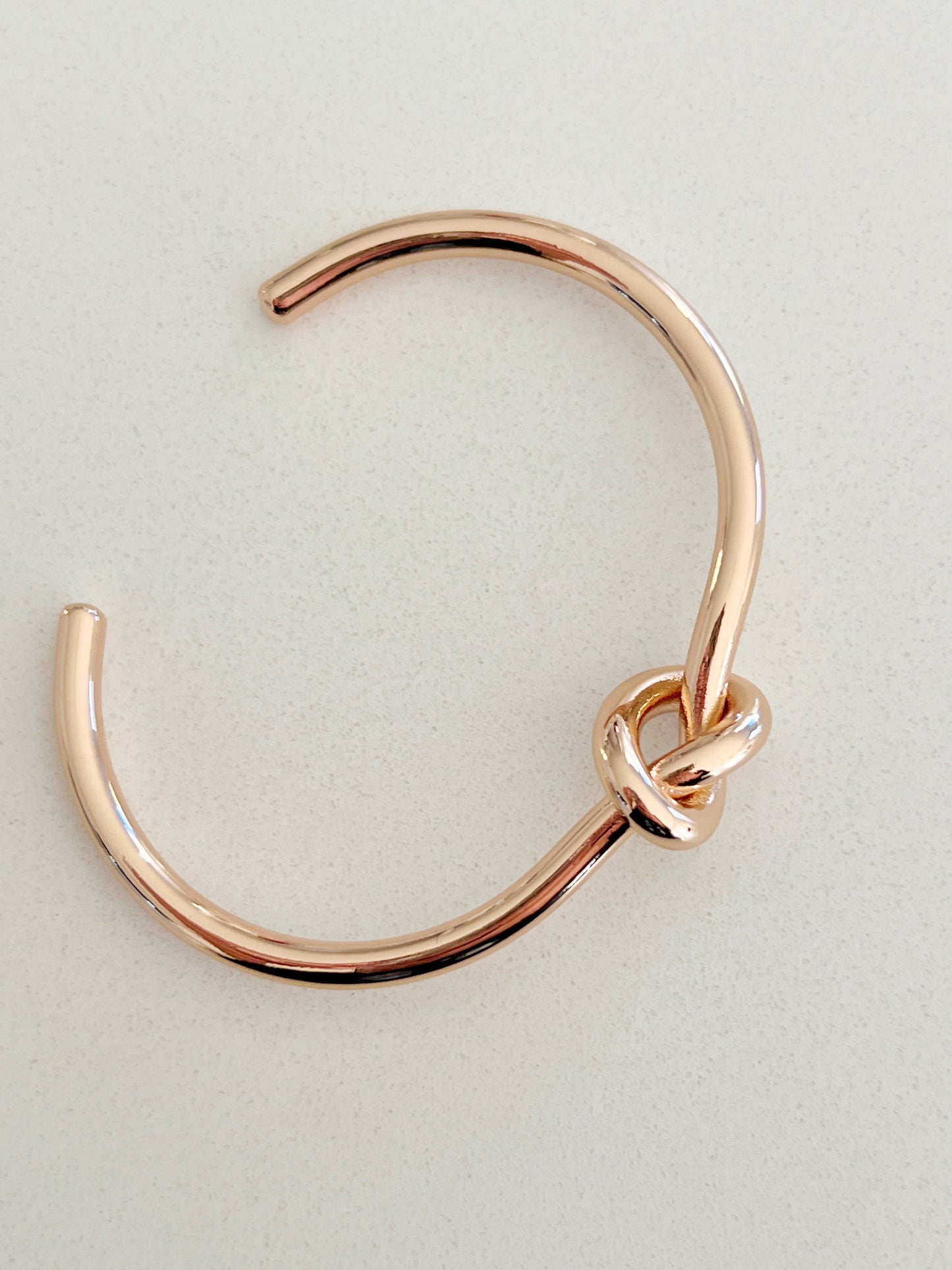 Knot Bangle - Jewelry Maktub LLC