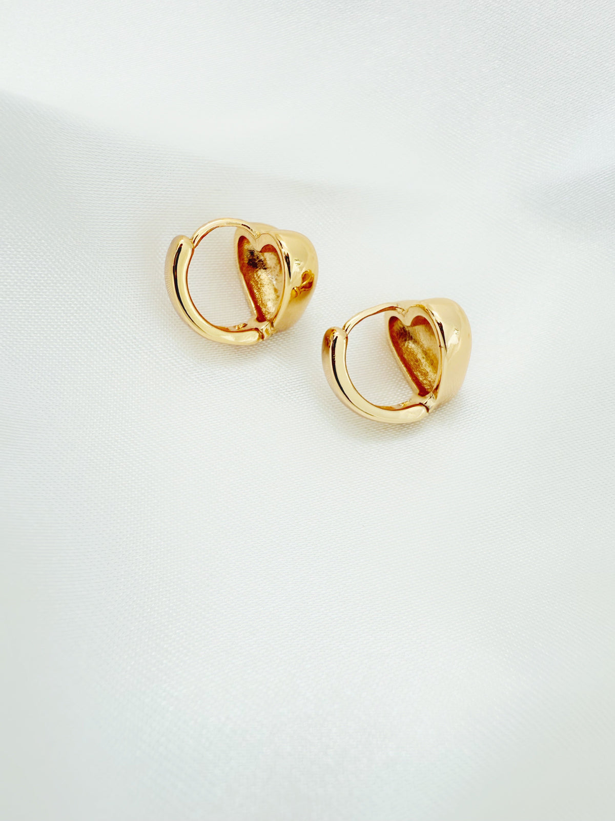 Love hoops - Jewelry Maktub LLC