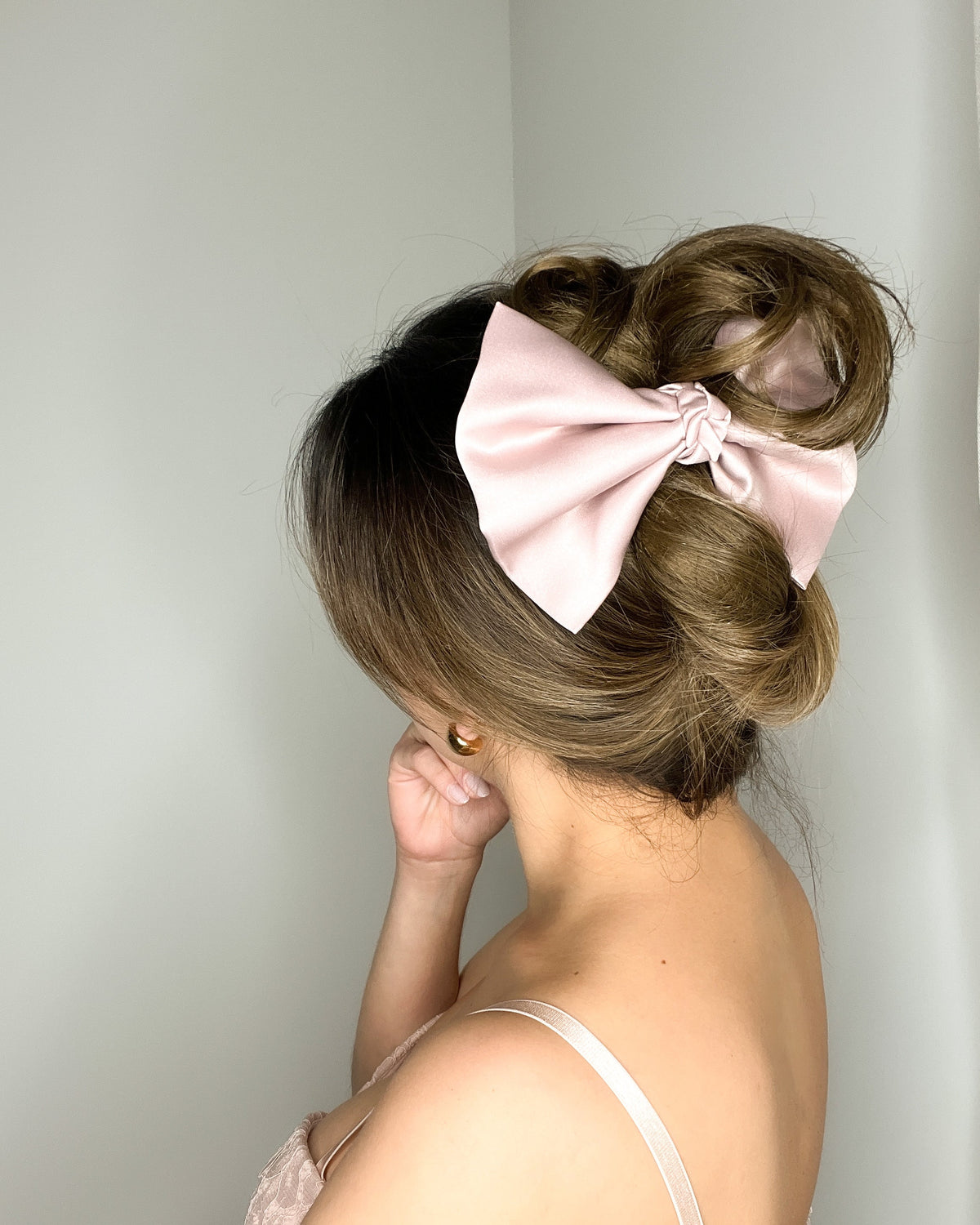 Lucia Bow - Jewelry Maktub LLC