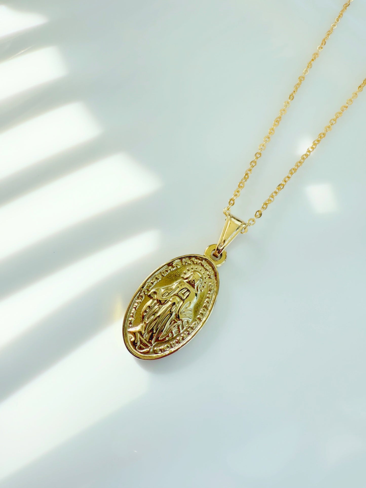 Miraculous Virgin - Jewelry Maktub LLC