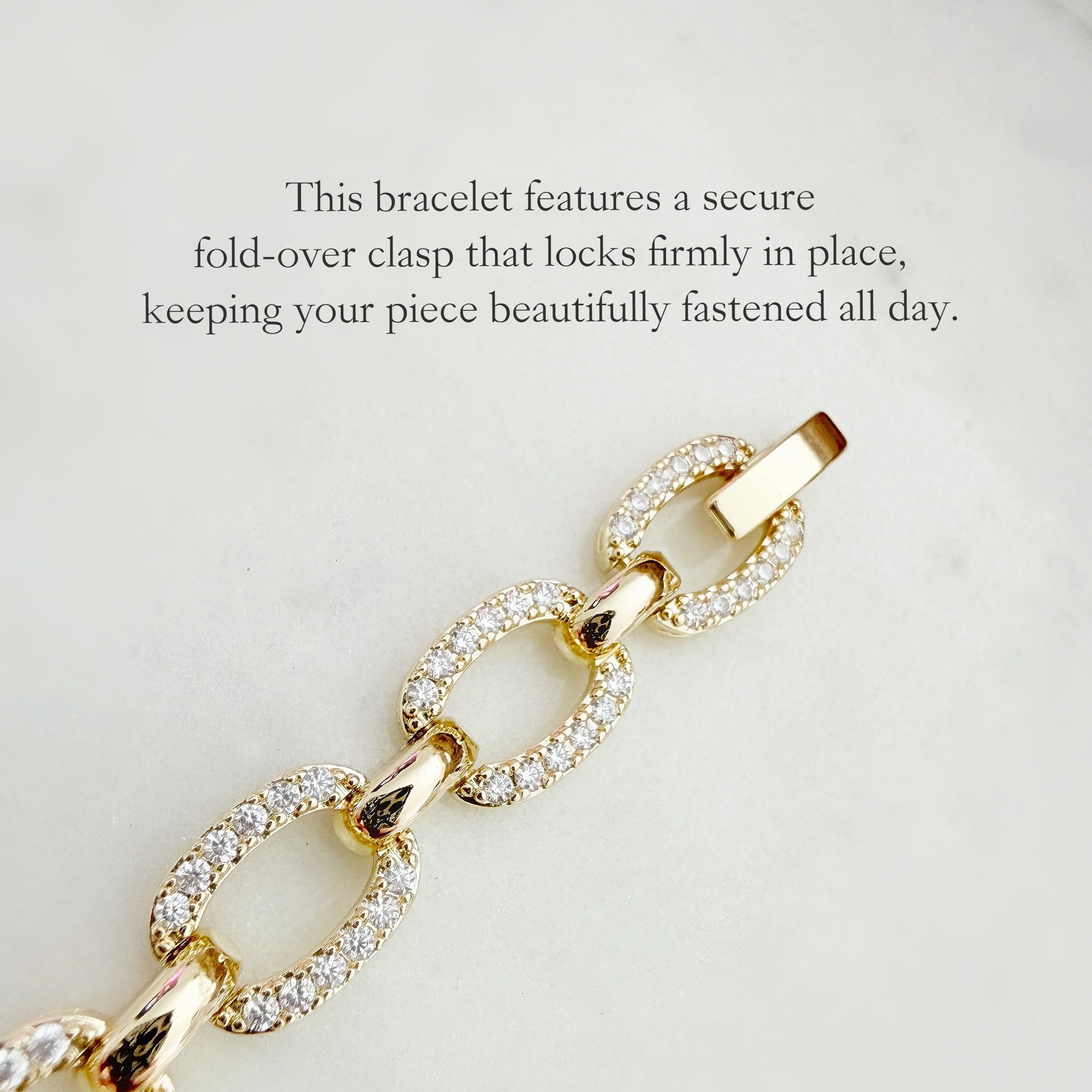 Pavé Oval Link Bracelet - Jewelry Maktub LLC