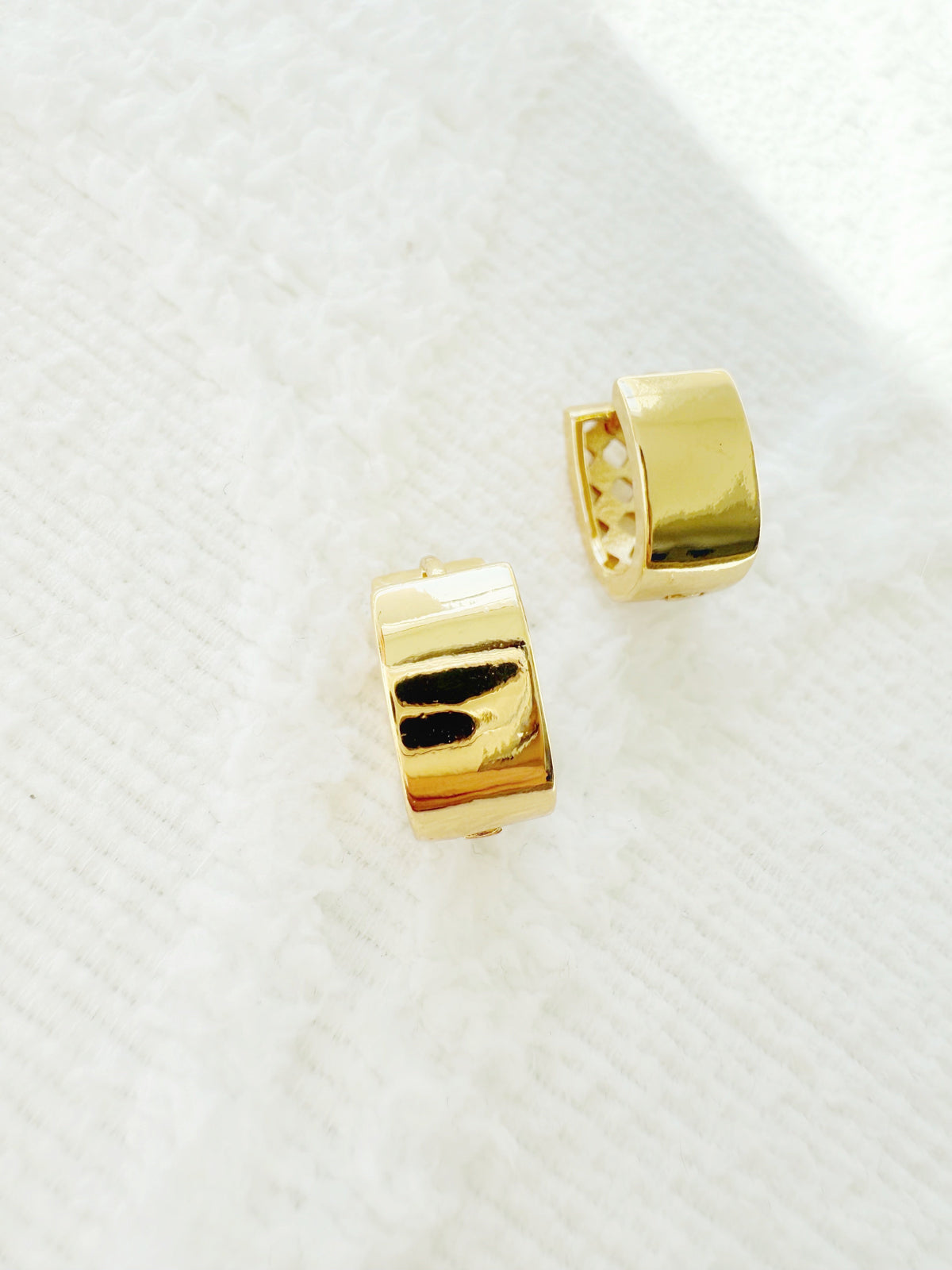 Reversible Hoops - Jewelry Maktub LLC