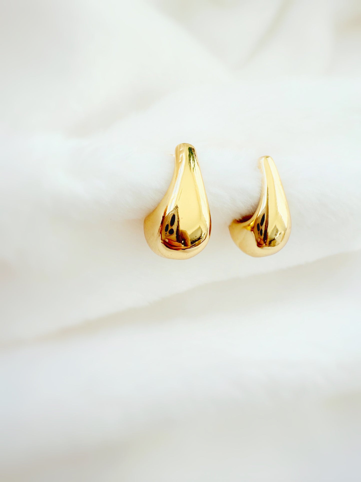 Small Gold Drop - Jewelry Maktub LLC
