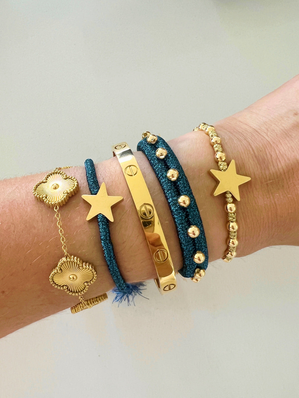 Star bracelets - Jewelry Maktub LLC