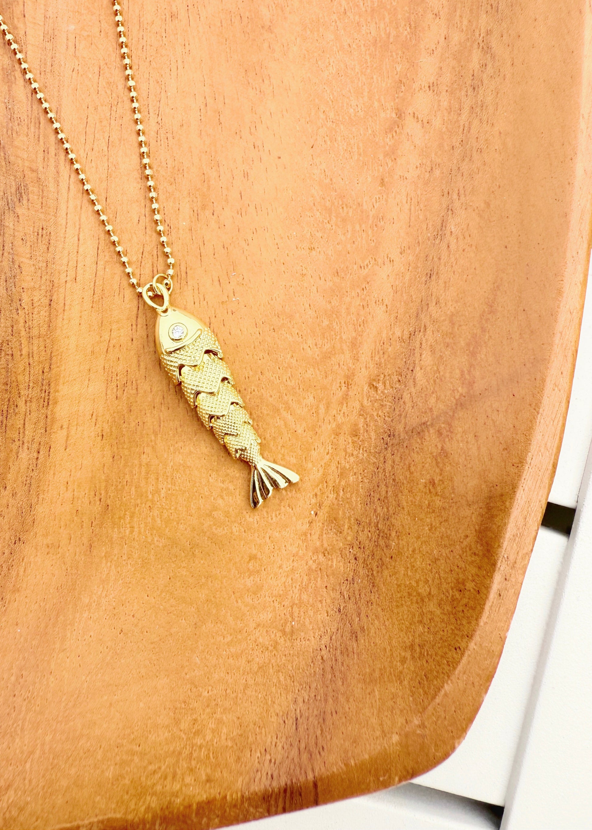 Summer Fish Necklace - Jewelry Maktub LLC