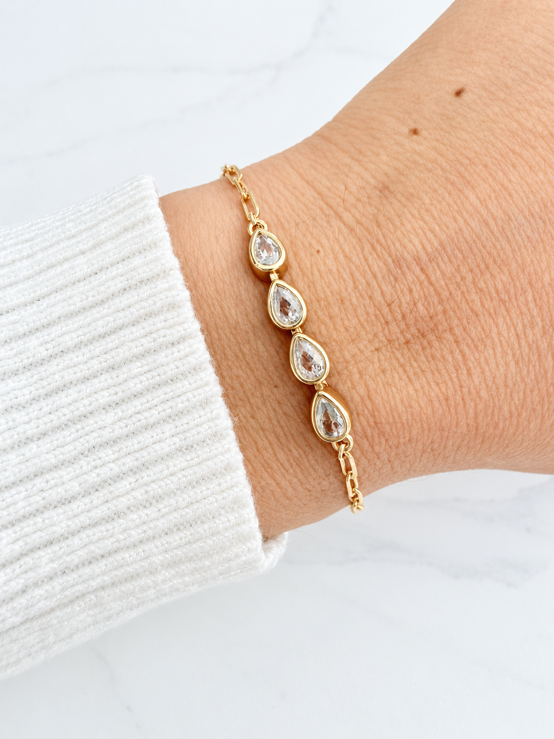 Pear Shape Zircon Bracelet