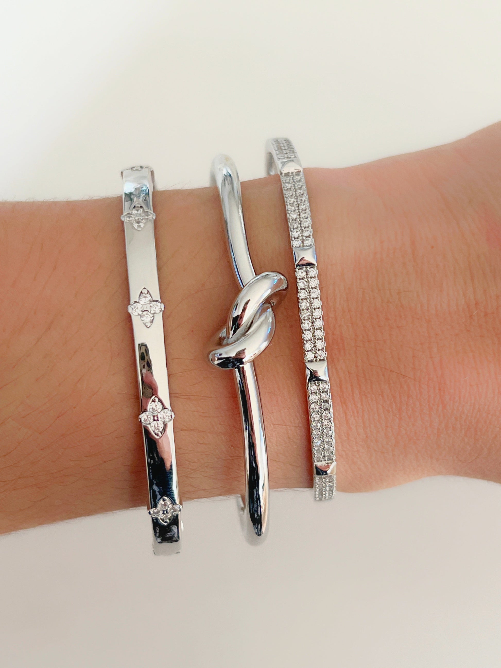 The Flower Bangle - Jewelry Maktub LLC