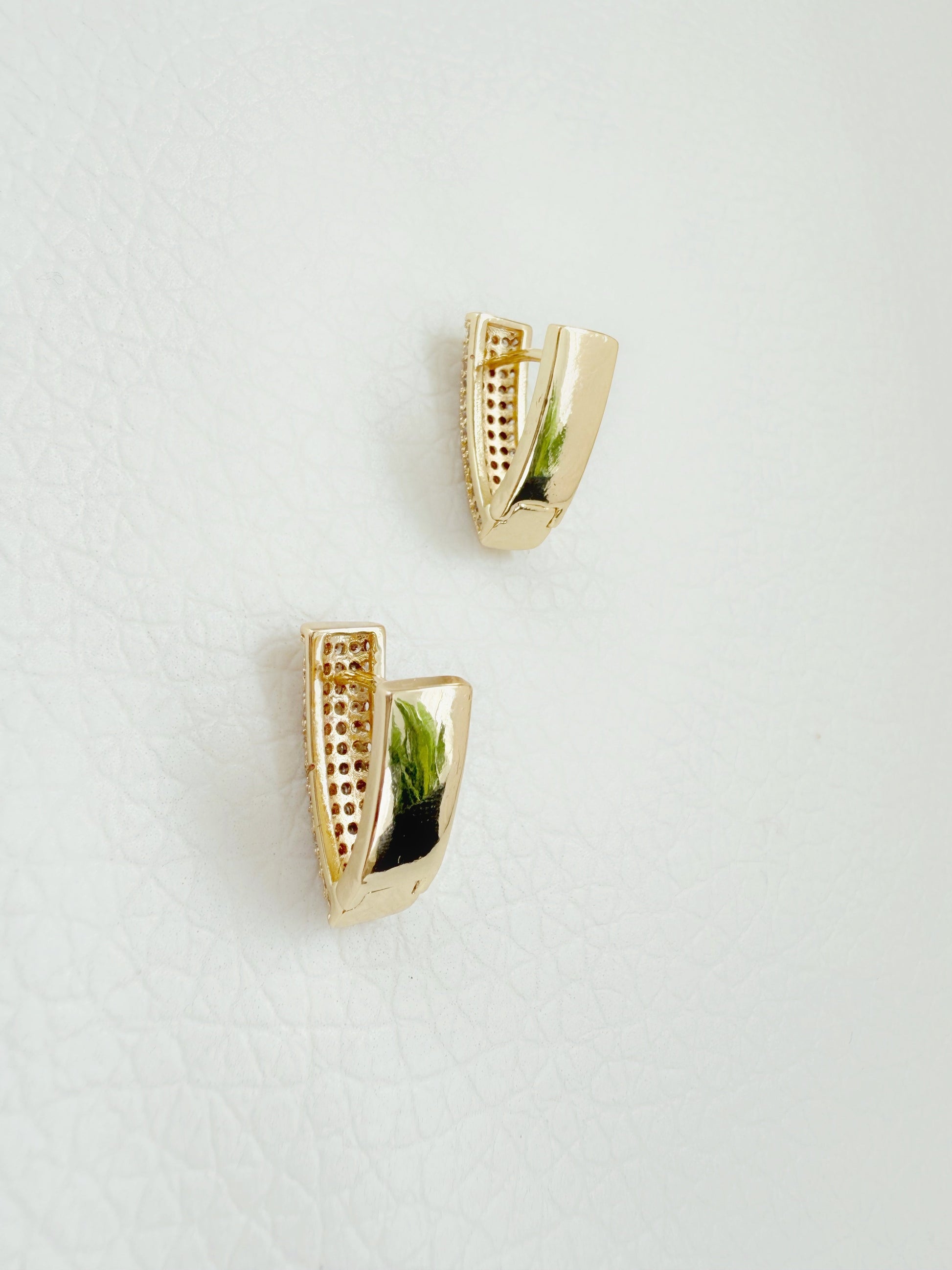 Venzia Hoops - Jewelry Maktub LLC