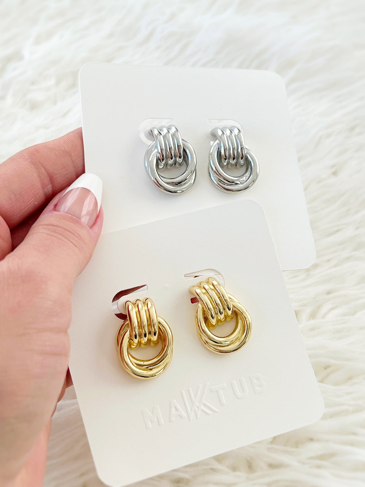 Vintage knot Studs - Jewelry Maktub LLC