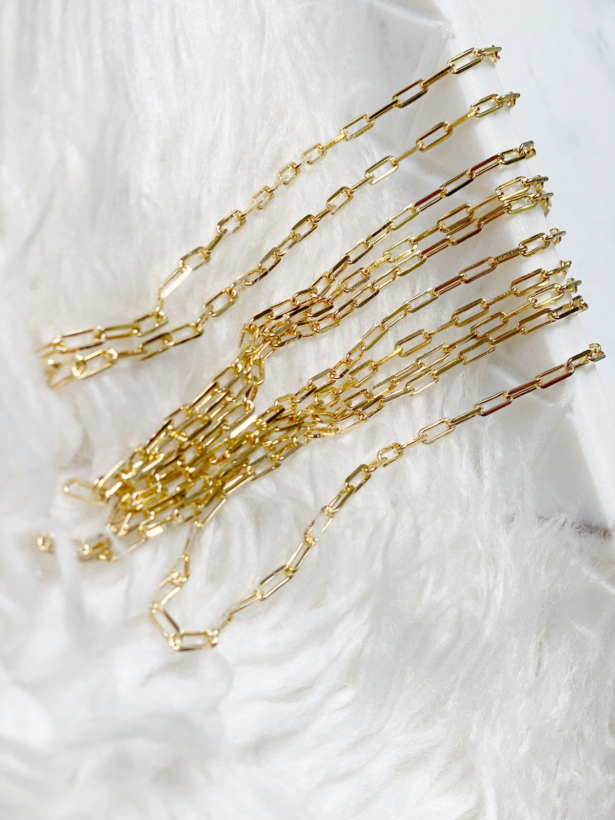 Basic paper clip chain - Jewelry Maktub LLC