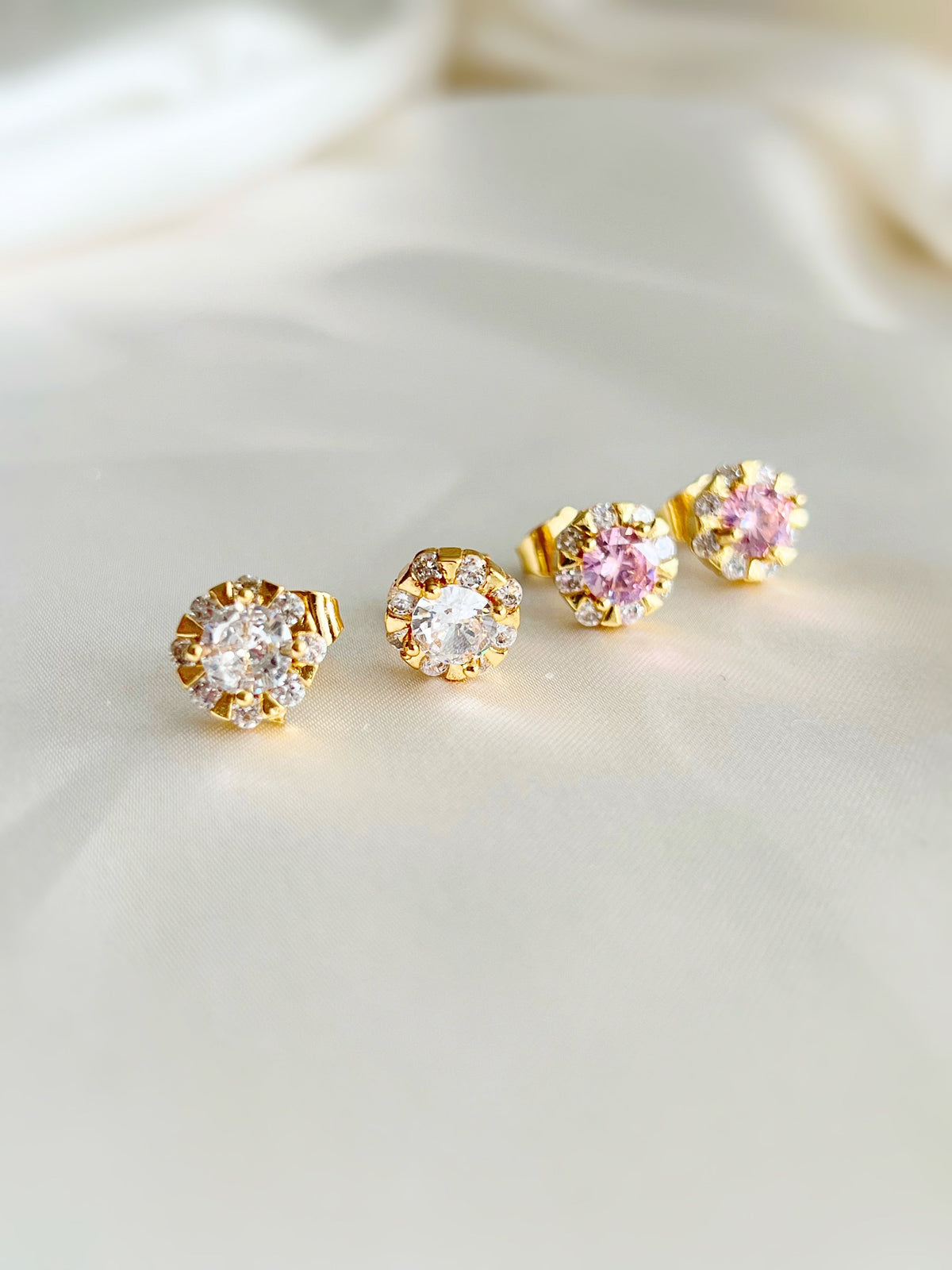 Kate Studs - Jewelry Maktub LLC