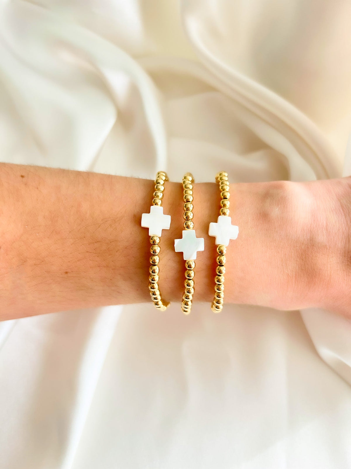 Pearl cross stretch bracelet - Jewelry Maktub LLC